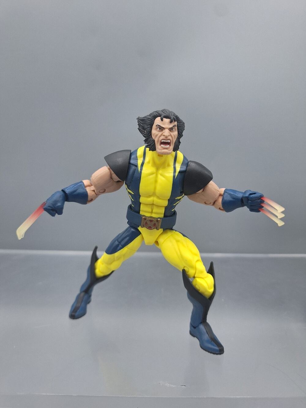 Marvel~Legends Series~X-Men Wolverine~Return of Wolverine Action Figure 6-Inch